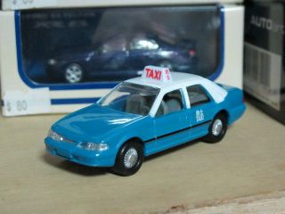 Daewoo prince Hong Kong taxi toy car 1/60 