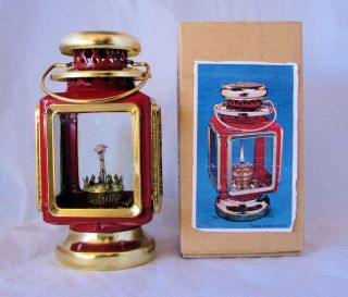 vintage oil lamps in Oil