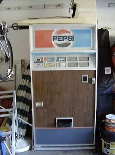 vintage pepsi vending machine in Banks, Registers & Vending