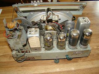 PROJECT Vintage Philco tube radio chassis/48 461/ works well pulling 