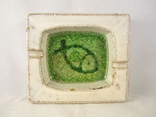 VINTAGE STONE LIKE ASHTRAY WITH FISH DESIGN IN CRACKLE GLASS BOTTOM 