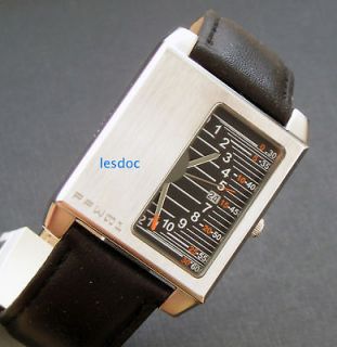 exclusive modern retro TV face flyback watch type cool double handed 