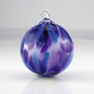 GLASS EYE STUDIO Classic Round Hand Blown Glass Ornament 165 VIOLET 