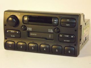 Lincoln Town Car Radio AMFM Cassette Part Number F5VF 18C852 DD   1995 