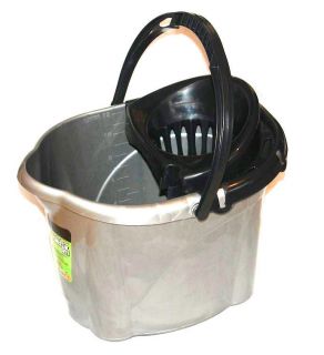 Plastic Deluxe Super Cleaning Mop Bucket with Strengthened Handle and 