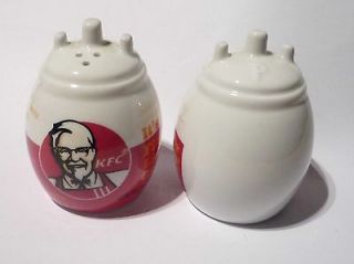 KFC Promotional PEPPER SHAKER 3 Tall Ceramic Pressure Cooker Design 