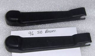 S10 S15 Chevy Blazer Plastic Black Wiper Blade Arm Cap Cover 94 01