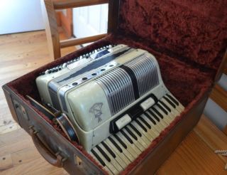 noble accordion in Accordion & Concertina