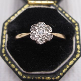 Pretty Edwardian Daisy Diamond Ring in 18ct & Plat