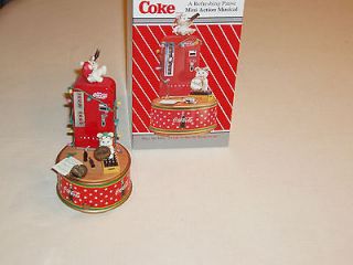 Coca Cola / Coke A Refreshing Pause Mini Action Musical Mint in Box