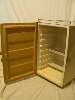 VINTAGE COLEMAN COOLER / FRIDGE STYLE ICE CHEST~TRAVEL TRAILER~CAMPING 