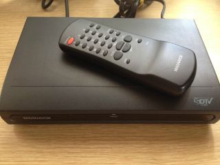 MAGNAVOX TB110MW9 DTV DIGITAL TO ANALOG CONVERTER BOX W/REMOTE CONTROL