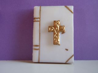 30+ Year Old Bible, Cake Decoration, Baptism, First Communion 