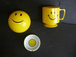   FACE SMILEY COFFEE MUG HAVE A NICE DAY Magic 8 ball ASHTRAY affirm