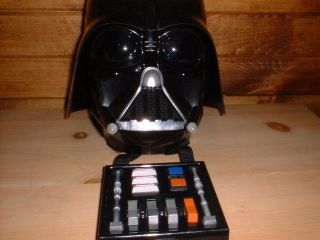 Star Wars 2004 Darth Vader Dark Side Voice Changing Talking Helmet 
