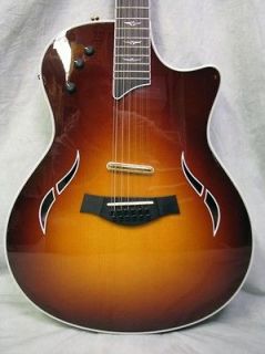 taylor 12 string guitar in Guitar