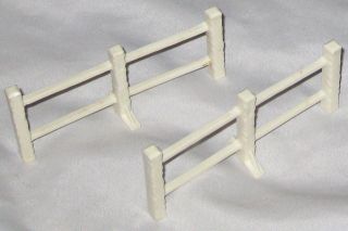 White Toy Correl Farmer/Rancher Portable 2 Piece Fence Panels