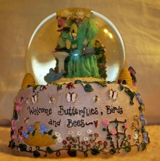 Snow Globe Music Box Welcome Butterflies Birds and Bees Plays Youve 