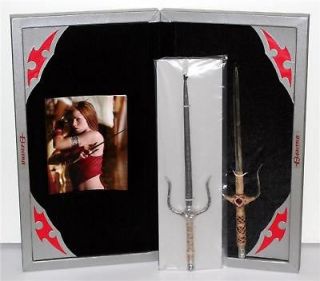 ELEKTRA Jennifer Garner Marvel SAI SWORDS with BOX COA