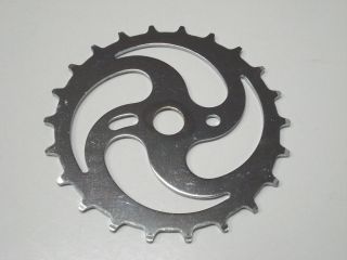   NOS WALD 1960s SKIPTOOTH BALLOON TANK BICYCLE SPROCKET CHAINRING