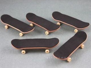   Canadian Maple Wooden Fingerboard Skateboards Foam Tape Deck Rare D43