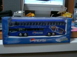 Neoplan Megaliner coach bus Pespi hongwell 1/64