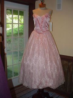 Roberta Vintage Formal Prom Dress 80s style dress Lace fabulous dress 