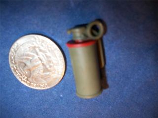 SCALE SMOKE CANISTER   GRENADE FOR A 12 FIGURE #7 M 18 RED