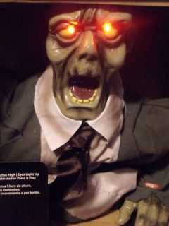 HALLOWEEN OUTDOOR ANIMATED LIGHTED RISING TALKING ZOMBIE DEAD FIGURE 
