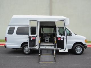 wheelchair lifts vans in  Motors
