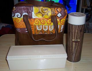 Vintage Retro Picnic bag with Thermos & Sandwich Food Keeper   Thermos 