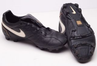   Nike Ronaldinho Tiempo football boots black 10R size 6 soccer cleats