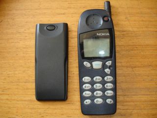 NOKIA 5110 MOBILE PHONE LOVELY RETRO PHONE (UNLOCKED) & GENUINE UK 