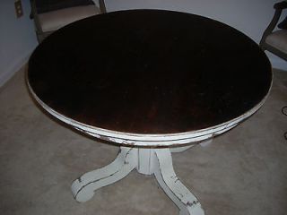 round oak table in Tables