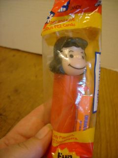 PEZ Lucy Peanuts Charles Shultz Candy dispenser Charlie Brown