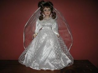 ashley belle porcelain doll in Dolls & Bears