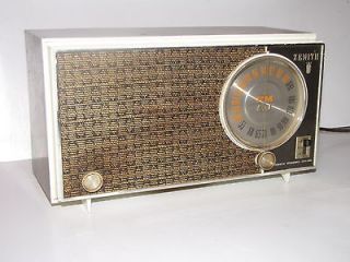 retro radios in Collectibles