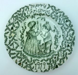 1979 Royal Crownford Christmas Collector Plate Green Staffordshire 