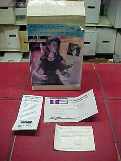 Terminator 2 / SARAH CONNOR / Classic plastic / RESIN MODEL KIT   VERY 