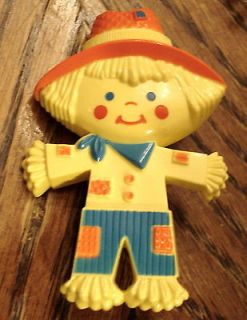   Childrens Plastic SCARECROW Perfume Glace PIN w/ Fragrance Inside