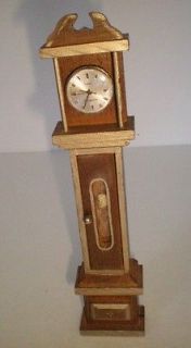   OLD WOOD GRANDFATHER GRANDMOTHER TIMEX FACE CLOCK 
