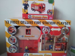  Sam Bundle Deluxe Fire Station + Jupiter Fire Truck / Engine NEW