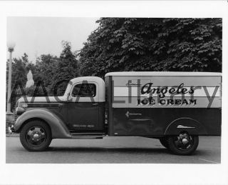 1938 Ford Refrigerator Truck, Angeles Ice Cream, Factory Photo (Ref 