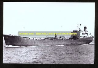rp65   BP Oil Tanker   British Fern , built 1964   photo 6x4
