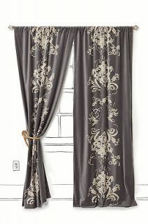 Window Treatments in Curtains, Drapes & Valances
