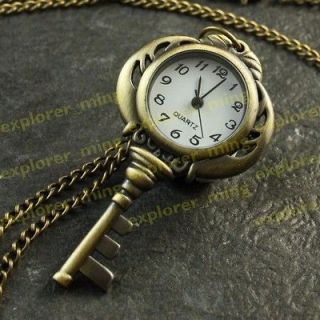 SP143 Vintage Brass Steampunk Key Design Charm Quartz Pocket Watch 