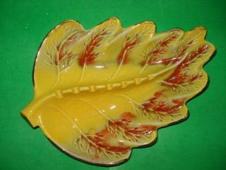 Vtg California USA Art Pottery LEAF Ashtray #811 Yellow & Orange 