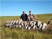   CANADA GOOSE HUNT JAGERMISTER OUTFITTERS HUNT IOWAS GOOSE CAPITAL