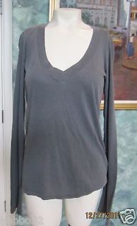 James Perse Long Sleeved V Neck WMJ3931 Size 1 extra small $55 100% 