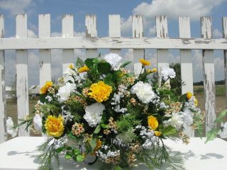 Yellow White Carnation Memorial Funeral Cemetery Summer Tombstone 